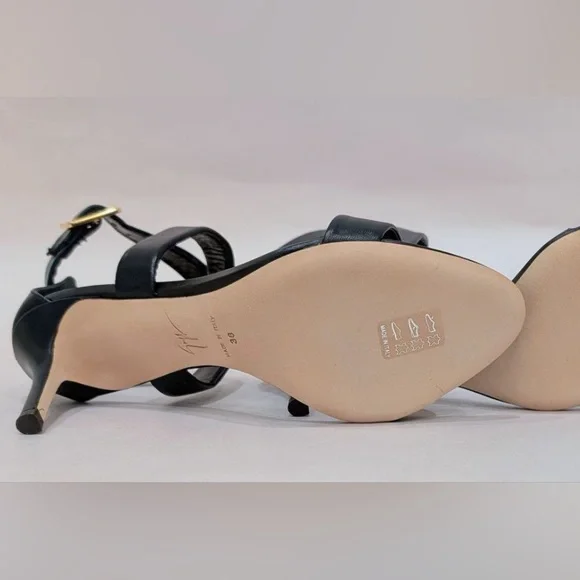 New in Box Giuseppe Zanotti Strappy Heels Size 6 Deep Navy - Picture 9 of 11